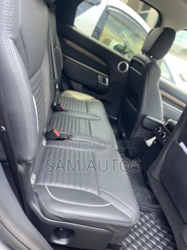 Land Rover Discovery Sport 2018 Gray