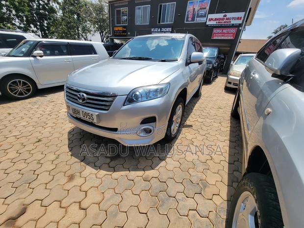 Toyota Vanguard 2009 Silver