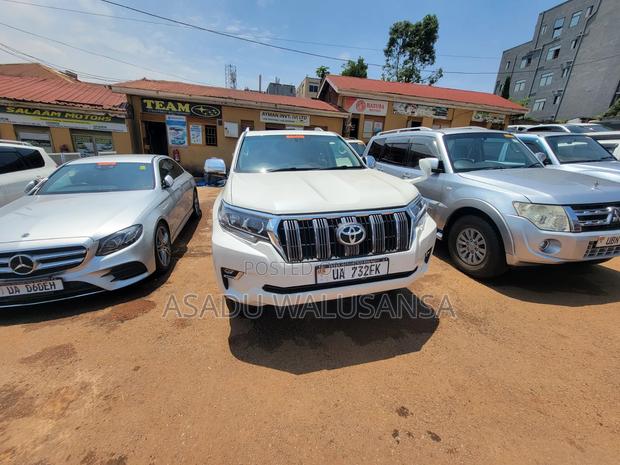 Toyota Land Cruiser 2018 White