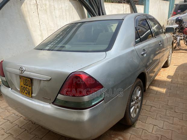 Toyota Mark II 2003 Silver
