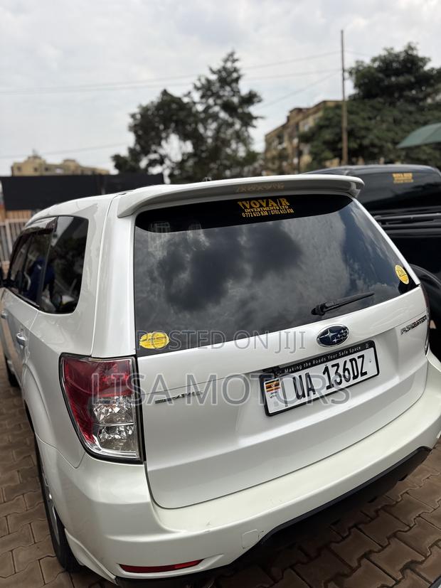 Subaru Forester 2.0D X 2010 White