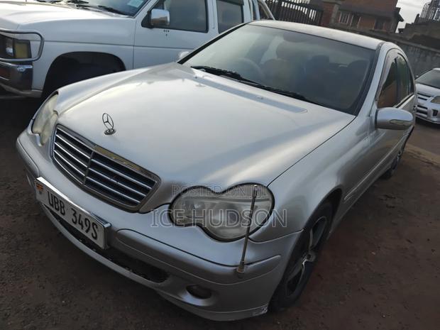 Mercedes-Benz C200 2003 Silver