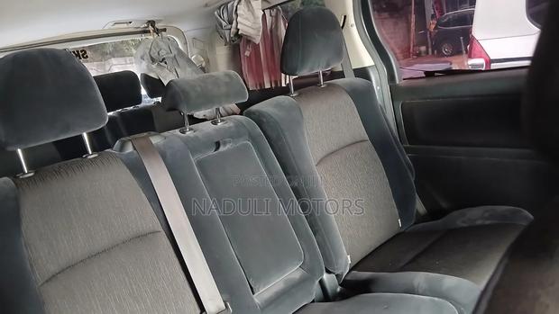 Toyota Alphard 2.4 Petrol FWD 2010