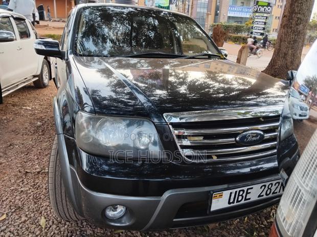 Ford Escape 2004 Black