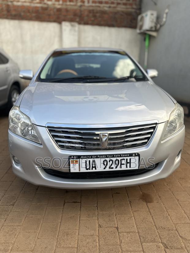 Toyota Premio 2009 Silver