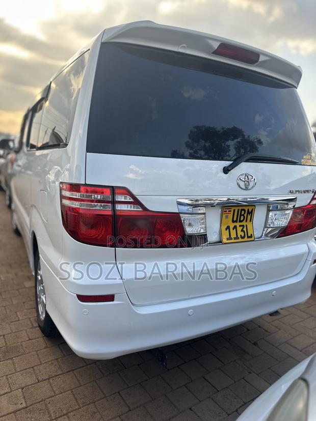 Toyota Alphard 2005 White