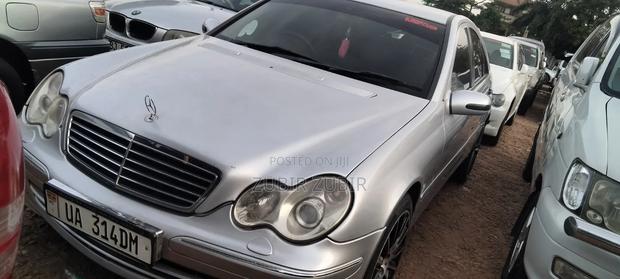 Mercedes-Benz 200E 2005 Silver