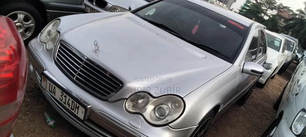 Mercedes-Benz 200E 2005 Silver