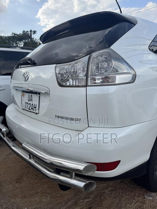 Toyota Harrier 2009 White