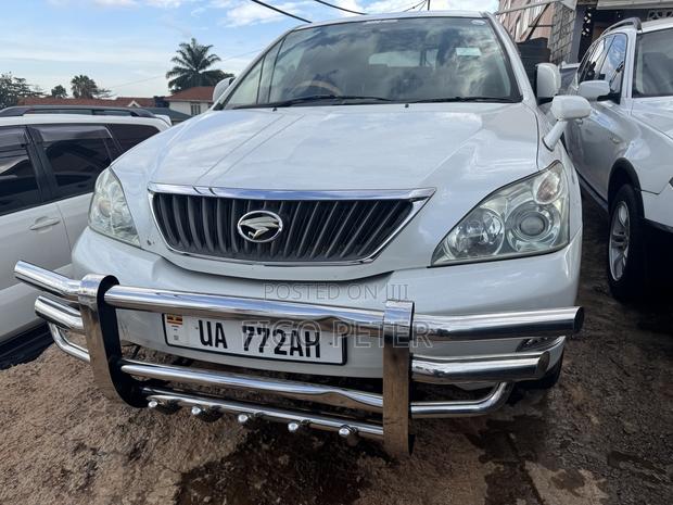 Toyota Harrier 2009 White
