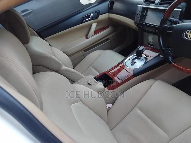Toyota Mark X 2006 White