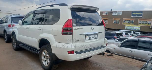 Toyota Land Cruiser Prado 2009 White