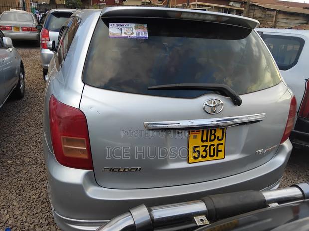 Toyota Corolla Fielder 2006 Silver