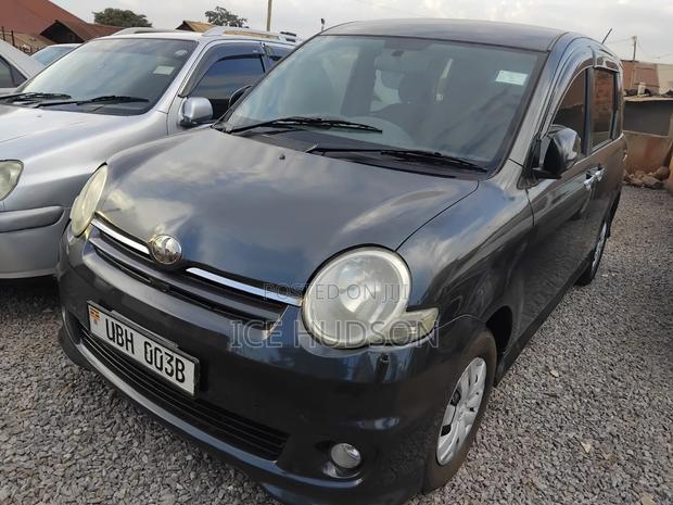 Toyota Sienta 2008 Matt Black