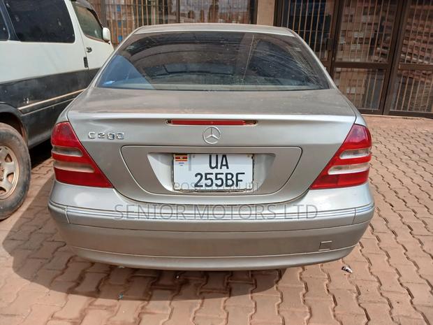 Mercedes-Benz C200 2004 Gray