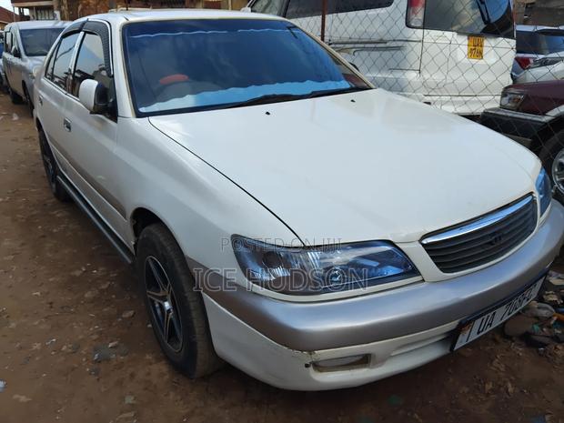 Toyota Corona Premio 2001 White