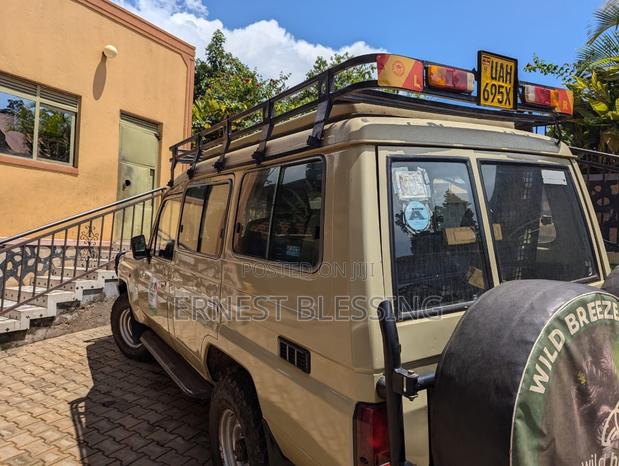 Toyota Land Cruiser 2006 Beige