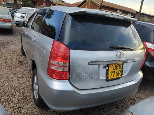 Toyota Wish 2003 Silver