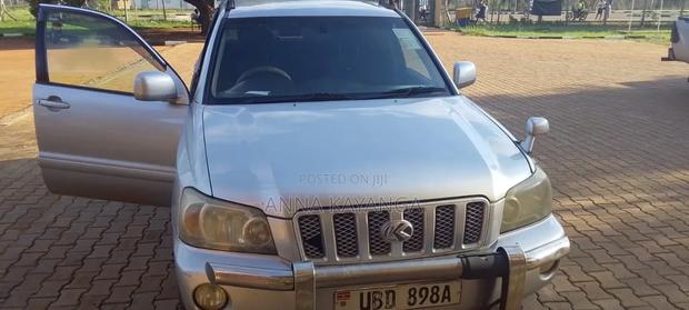 Toyota Kluger 2006 Silver