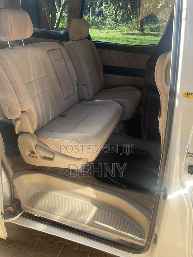 Toyota Alphard 2.4 Petrol AWD 2003 White