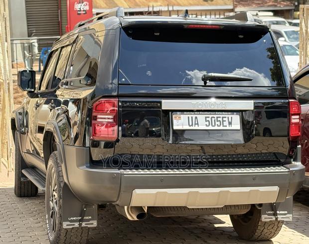 Toyota Land Cruiser Prado 2.7 2025 Black