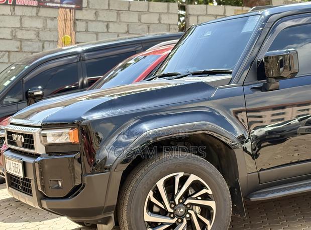 Toyota Land Cruiser Prado 2.7 2025 Black