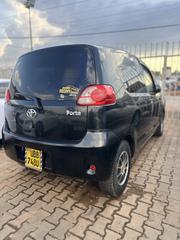 Toyota Porte 2005 Black for sale