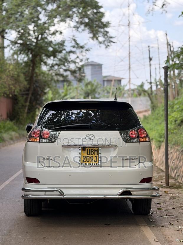 Toyota Harrier 2.4 2009 White