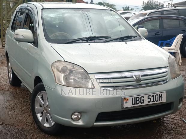 Toyota Raum 1.5 AWD 2006 Blue