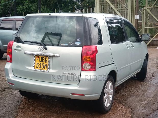 Toyota Raum 1.5 AWD 2006 Blue