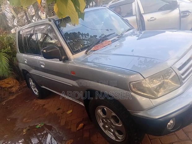 Mitsubishi Pajero IO 2000 Silver