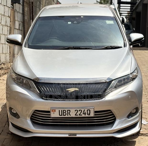 Toyota Harrier 2.0 2016 Silver