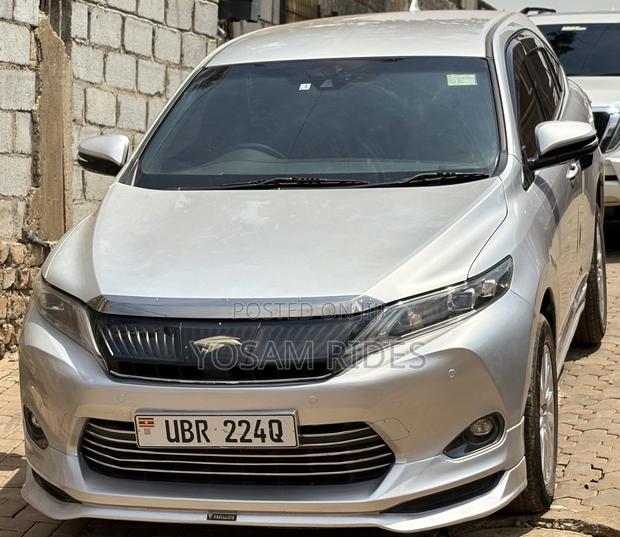 Toyota Harrier 2.0 2016 Silver