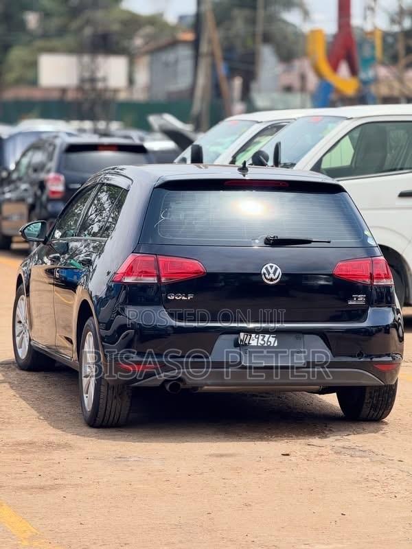 Volkswagen Golf 2013 Black
