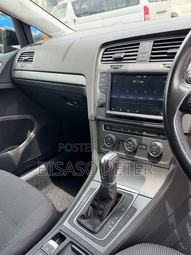 Volkswagen Golf 2013 Black