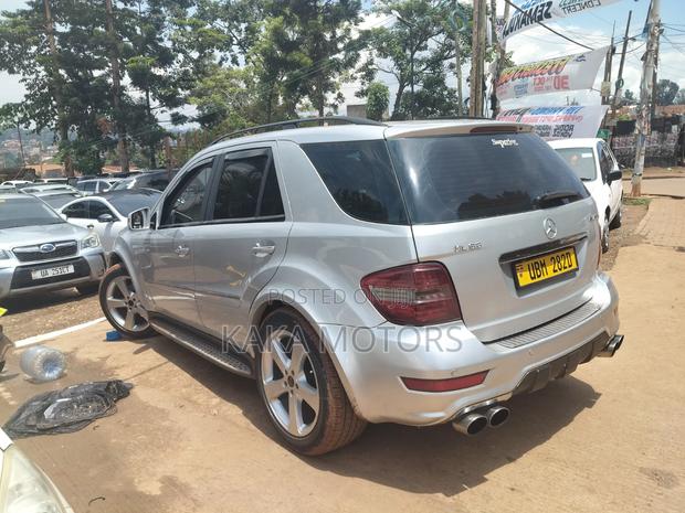 Mercedes-Benz E300 2007 Silver