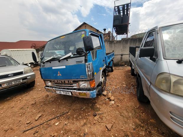 Mitsubishi Canter 1995 Blue