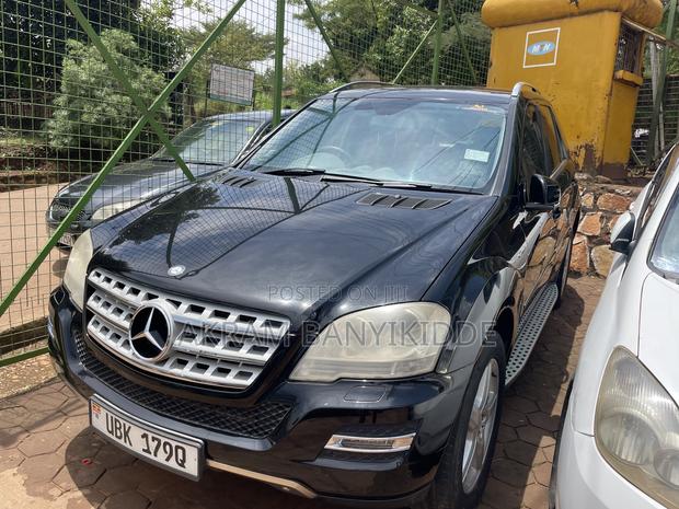 Mercedes-Benz M Class 2009 Black