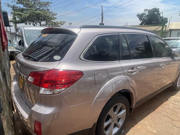 Subaru Outback 2014