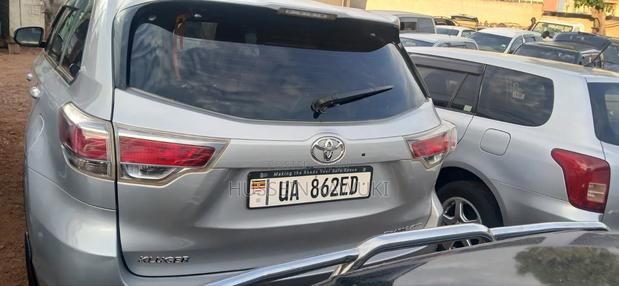 Toyota Kluger 2008 Silver
