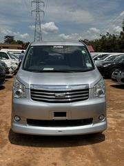 Toyota Noah 2.0 143hp AWD (7 Seater) 2013 Silver for sale
