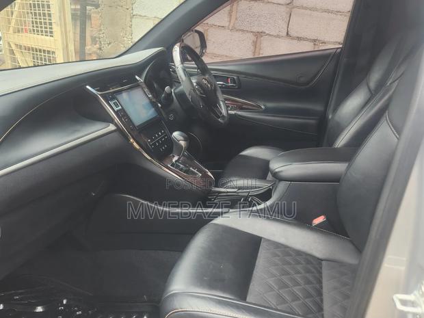 Toyota Harrier 2015 Silver