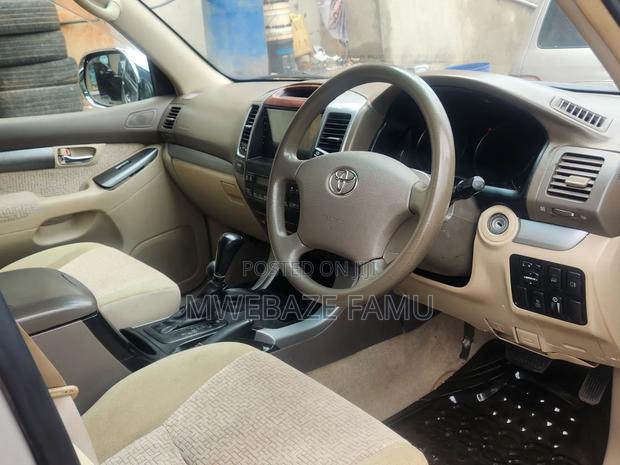 Toyota Land Cruiser Prado 2009 Gold