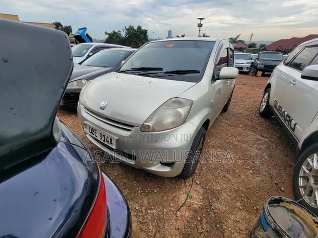 Toyota Passo 2006 Gray