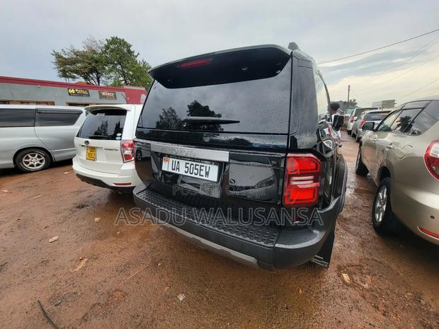 Toyota Land Cruiser 2020 Black