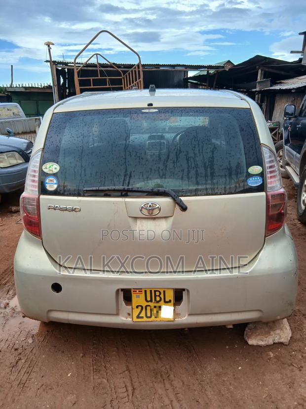 Toyota Passo 2005 Silver