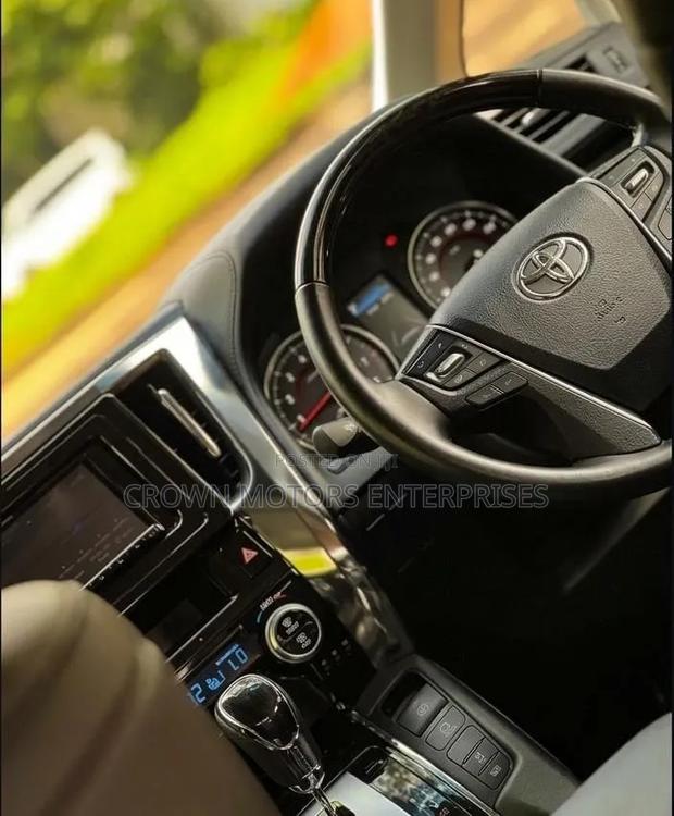 Toyota Alphard 2.5 Petrol FWD 2019 Black