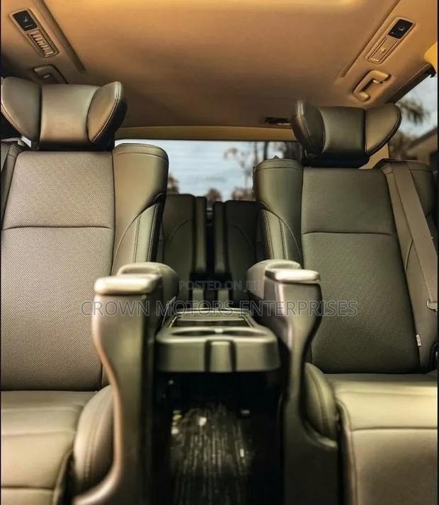 Toyota Alphard 2.5 Petrol FWD 2019 Black