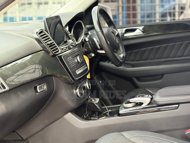 Mercedes-Benz GLE-Class GLE 350d 4MATIC 2017 White
