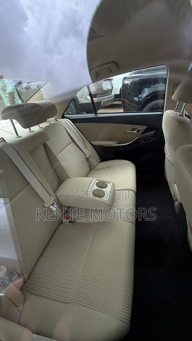Toyota Premio 1.8 FWD 2017 Silver
